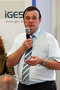 Dr. Peter Blees Dr. Peter Blees
