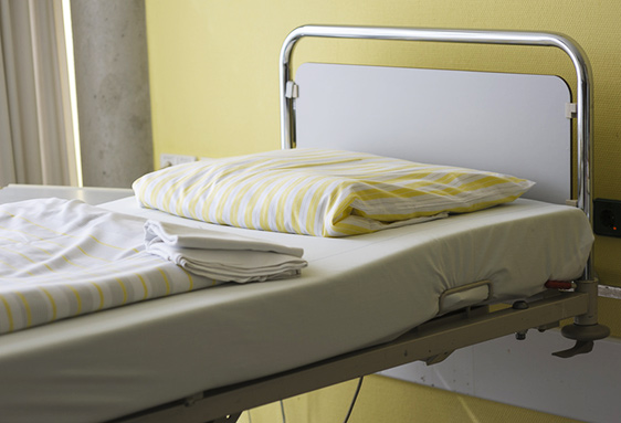 Jeder Zweite stirbt im Krankenhaus